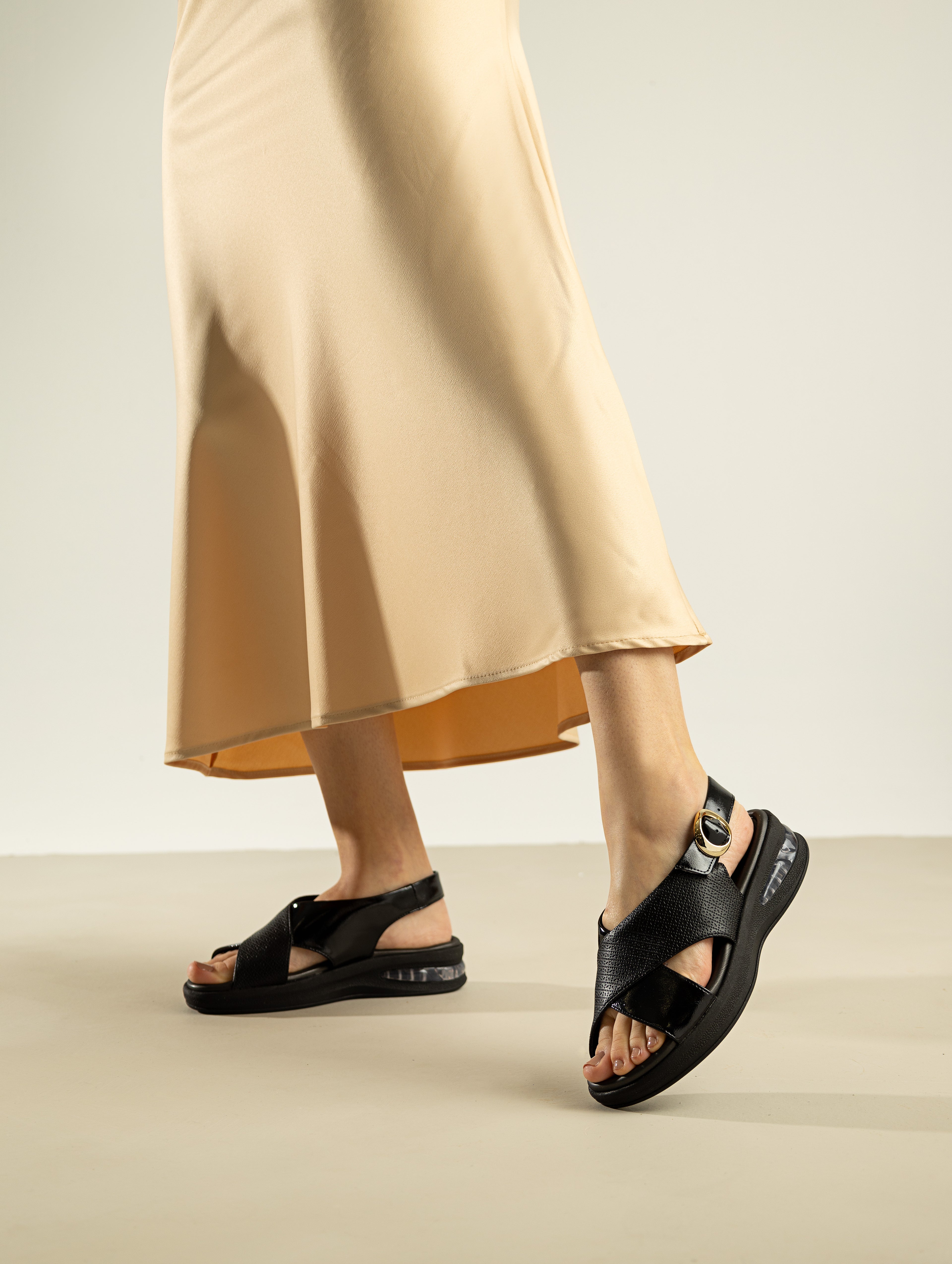 SOFT STEP - Anabela Sandal_ 599002